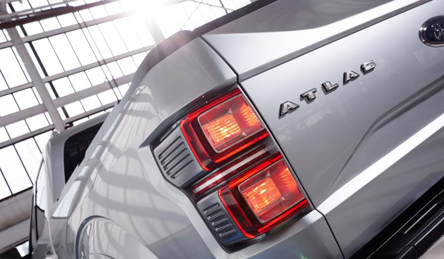  Ford Atlas Concept 2013 года  (фото 25 из 57)